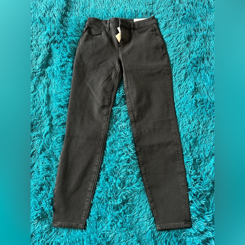 American Eagle Outfitters Black Skinny Jeans Sleek Fit